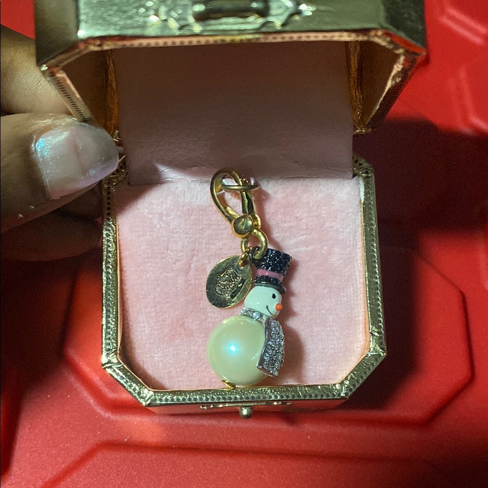 Juicy Couture Gold and White Key Card Holder